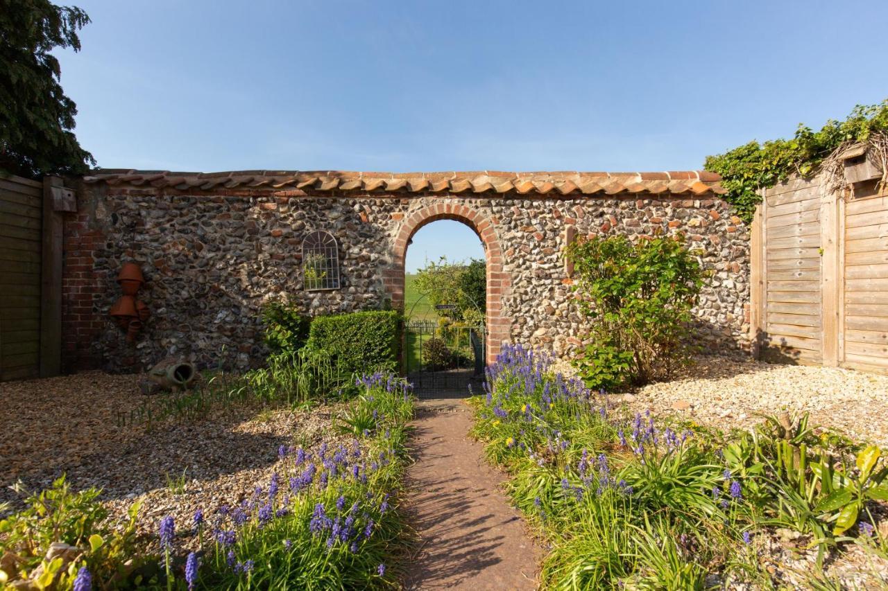 Flint Cottage Stiffkey ภายนอก รูปภาพ